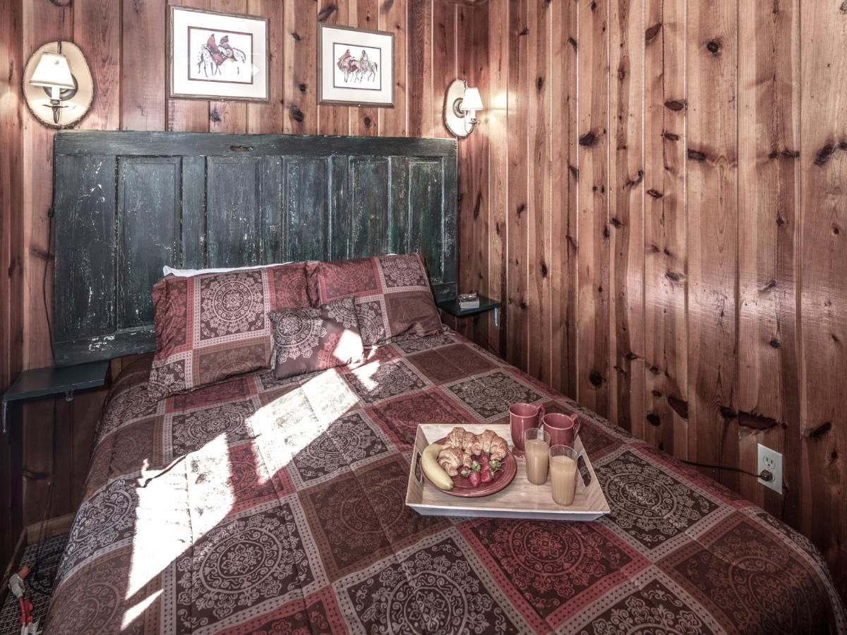 Perfect Cabin, 2 Bedrooms, Fireplace, Midtown, Sleeps 5 Ruidoso Exterior photo